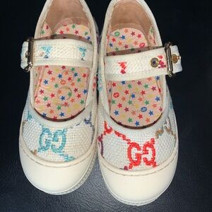 Gucci Cream and Red Dress Shoes with Buckle Straps